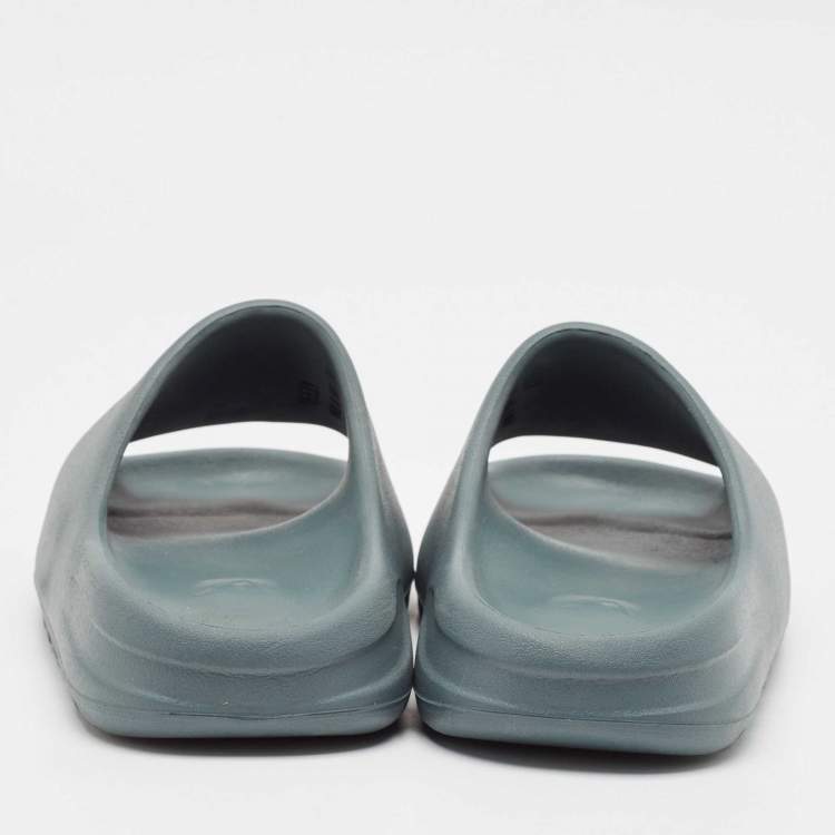 Pre Owned Yeezy x Adidas Grey Rubber Foam Slate Grey Slides Size 39