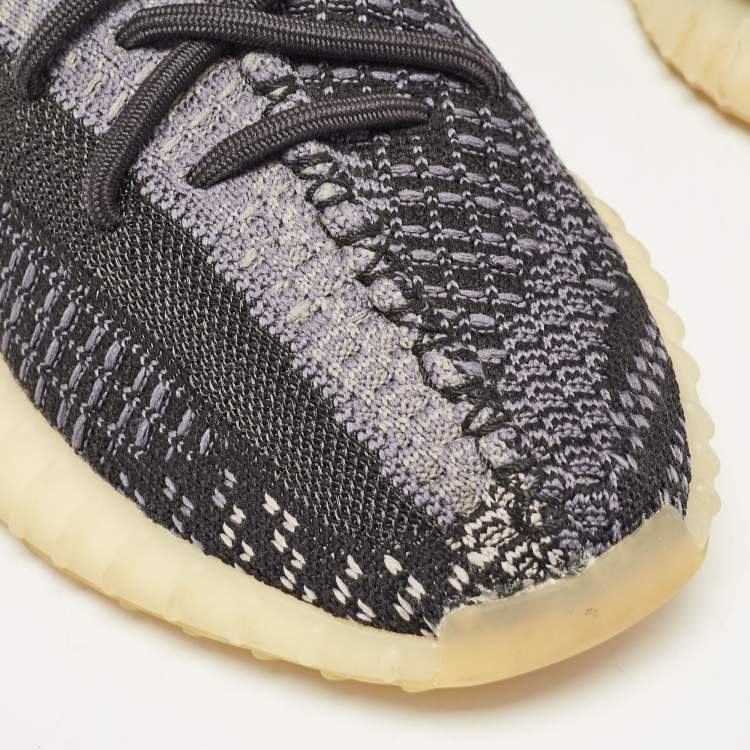 مملوكة مسبقًا Yeezy x Adidas Black/Blue Knit Fabric Boost 350 V2 Carbon Sneakers Size 39 1/3