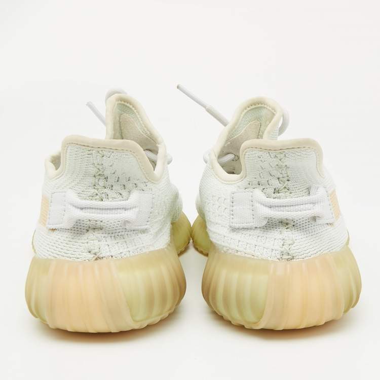 Pre Owned Yeezy x Adidas Blue/White Knit Fabric Boost 350 V2 Cloud White Non-Reflective Sneakers 39 1/3
