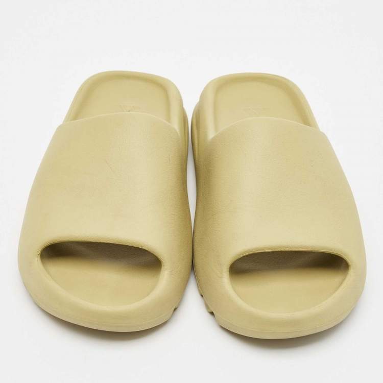 Pre Owned Yeezy x Adidas Green Rubber Resin Flat Slides Size 40.5