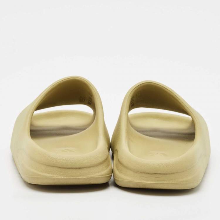 Pre Owned Yeezy x Adidas Green Rubber Resin Flat Slides Size 40.5
