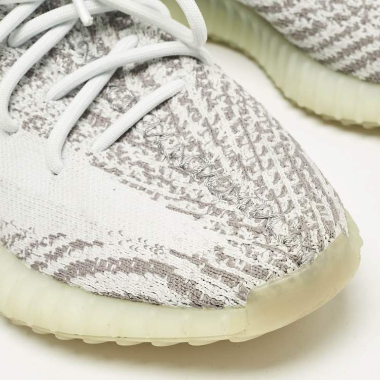 Pre Owned Yeezy x Adidas Grey/Blue Knit Fabric Boost 350 V2 Blue Tint Sneakers Size 39 1/3