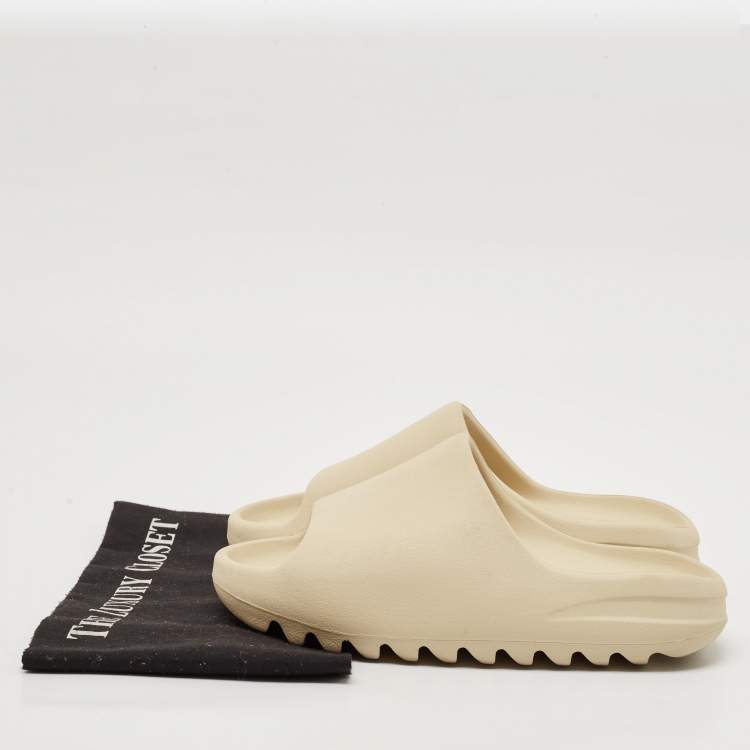 Pre Owned Yeezy x Adidas Cream Rubber Resin Flat Slides Size 38