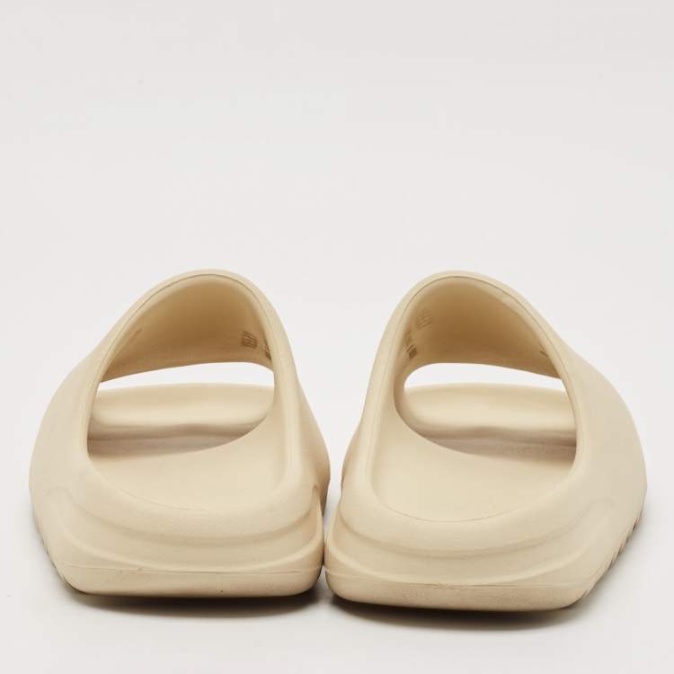 Pre Owned Yeezy x Adidas Cream Rubber Resin Flat Slides Size 38