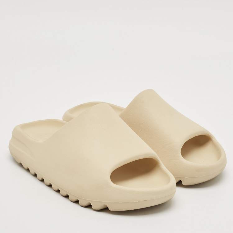 Pre Owned Yeezy x Adidas Cream Rubber Resin Flat Slides Size 38