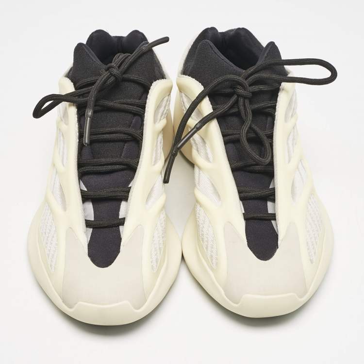 مملوكة مسبقًا Yeezy x Adidas Cream Mesh and Rubber 700 V3 Azael Sneakers Size 40