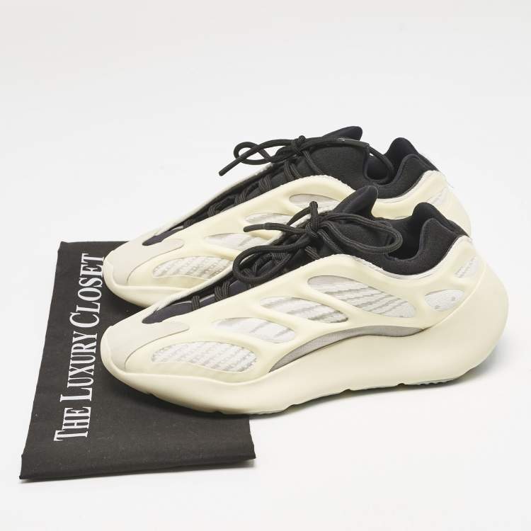 مملوكة مسبقًا Yeezy x Adidas Cream Mesh and Rubber 700 V3 Azael Sneakers Size 40