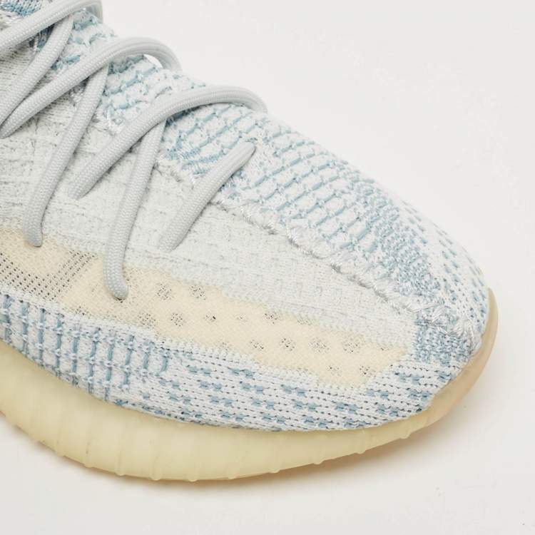 Pre Owned Yeezy x Adidas Blue/White Knit Fabric Boost 350 V2 Cloud White Non-Reflective Sneakers 39 1/3