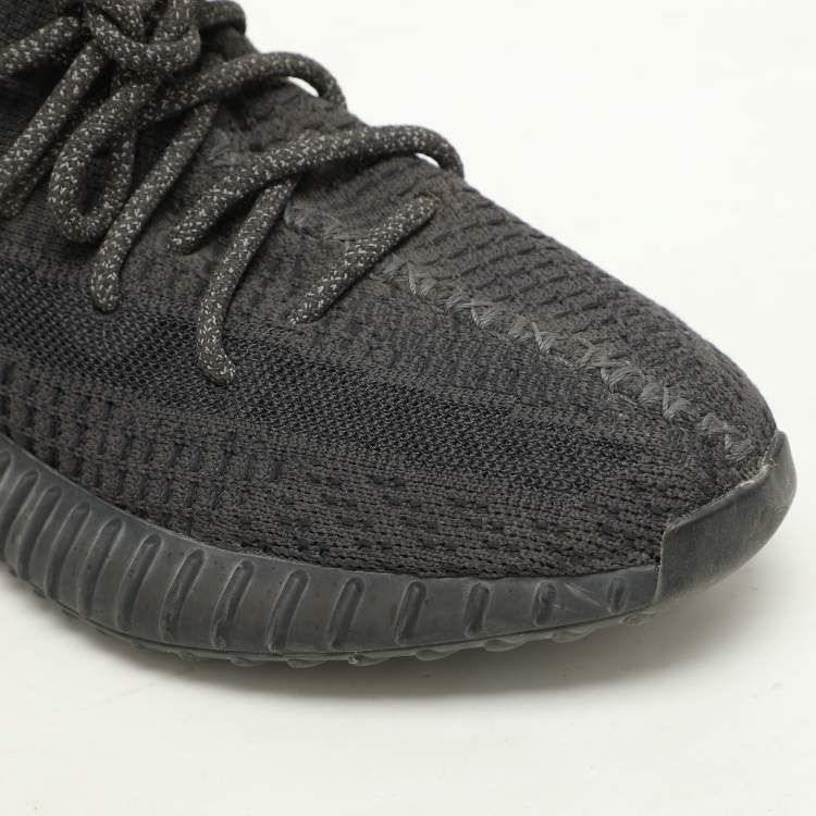 Pre Owned Yeezy x Adidas Black Knit Fabric Boost 350 V2 "Cinder" Low Top Sneakers Size 40