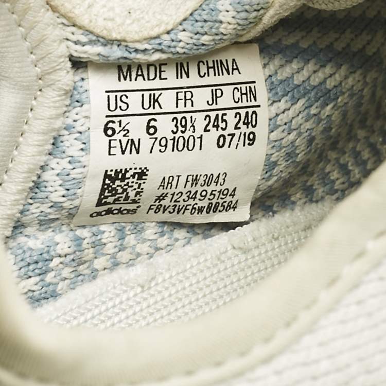Pre Owned Yeezy x Adidas Blue/White Knit Fabric Boost 350 V2 Cloud White Non-Reflective Sneakers 39 1/3