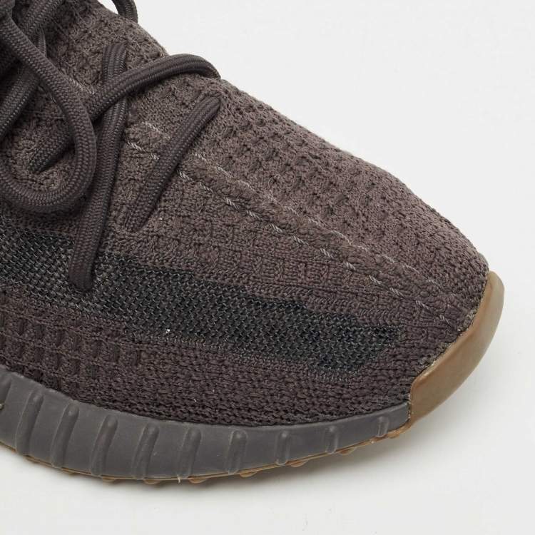 Pre Owned Yeezy x Adidas Black Knit Fabric Boost 350 V2 Cinder Sneakers Size 40