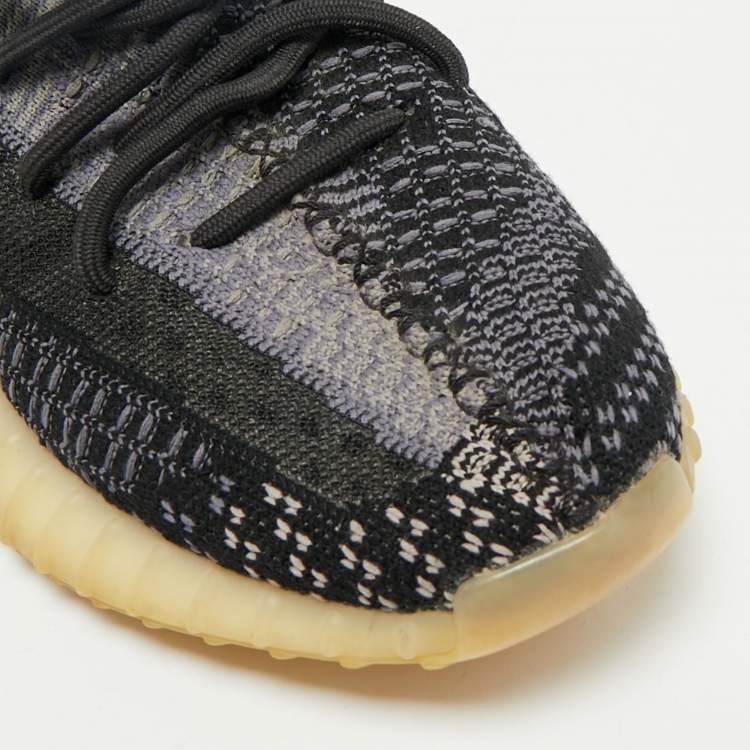 Pre Owned Yeezy x Adidas Black/Grey Knit Fabric Boost 350 V2 Carbon Sneakers Size 40