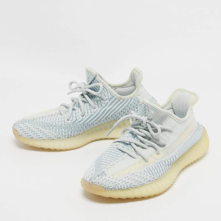Pre Owned Yeezy x Adidas Blue/White Knit Fabric Boost 350 V2 Cloud White (Non-Reflective) Sneakers 38 2/3