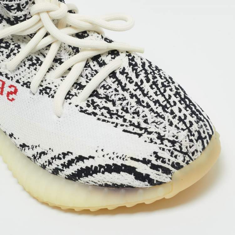 Pre Owned Yeezy x Adidas White/Black Knit Fabric Boost 350 V2 Lace Up Sneakers Size 38.5