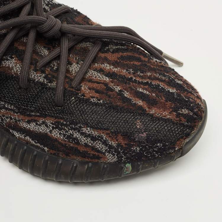 Pre Owned Yeezy x Adidas Brown Knit Fabric Boost 350 V2 MX Rock Sneakers Size 40