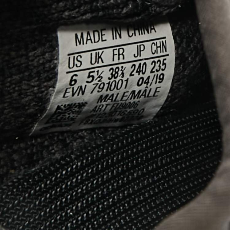 Pre Owned Yeezy x Adidas Black Knit Fabric Boost 350 V2 "Cinder" Low Top Sneakers Size 38 2/3