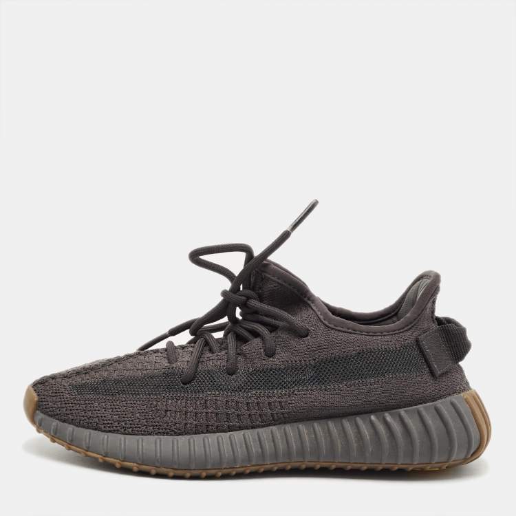 Pre Owned Yeezy x Adidas Boost 350 V2 Size 37.5 Dark Grey Knit Fabric Low Top Sneakers