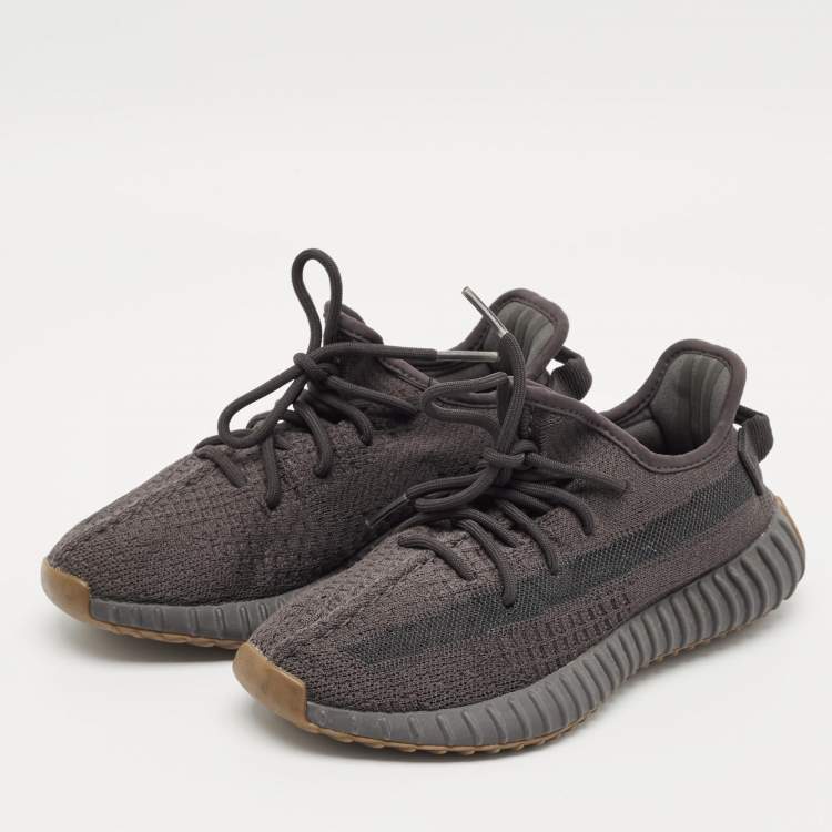 Pre Owned Yeezy x Adidas Boost 350 V2 Size 37.5 Dark Grey Knit Fabric Low Top Sneakers