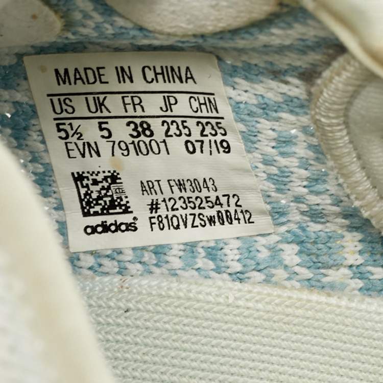Pre Owned Yeezy x Adidas Boost 350 V2 Size 38 Blue Knit Fabric  Cloud White (Non-Reflective) Low Top Sneakers