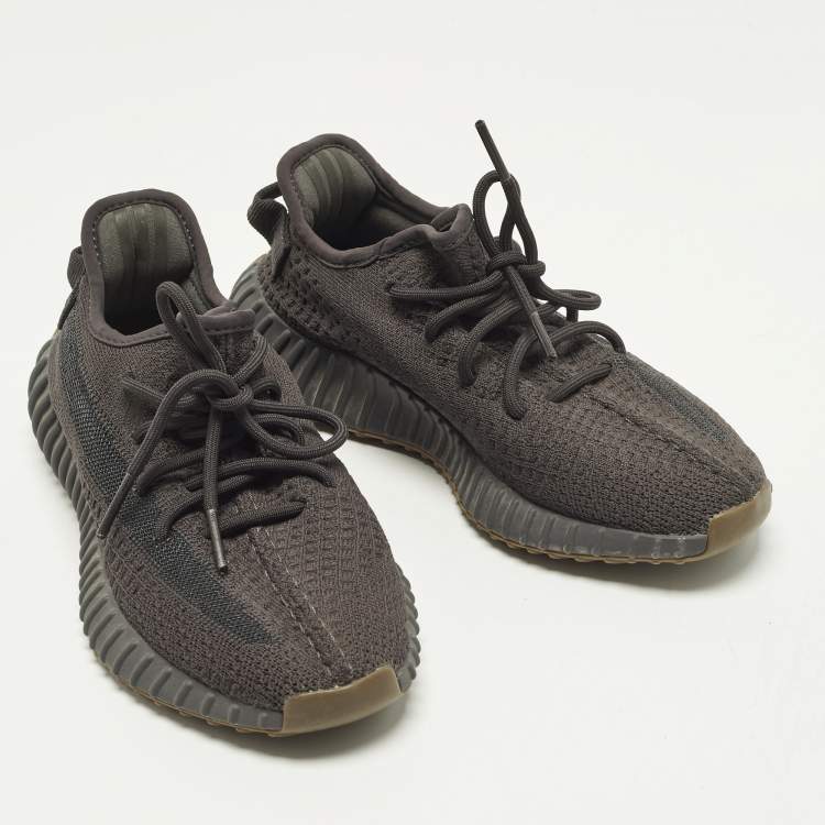 Pre Owned Yeezy x Adidas Boost 350 V2 Size 38 Grey Knit Fabric Cinder Low Top Sneakers