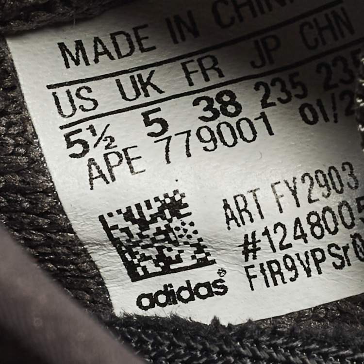 Pre Owned Yeezy x Adidas Boost 350 V2 Size 38 Grey Knit Fabric Cinder Low Top Sneakers