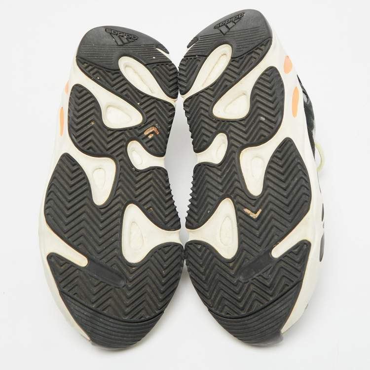 مملوكة مسبقًا Yeezy x Adidas Boost 700 Size 38.5 Multicolor Leather, Mesh and Suede Wave Runner Low Top Sneakers