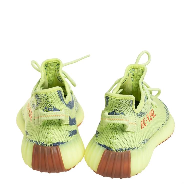 مملوكة مسبقًا Yeezy x Adidas Boost 350 V2 Semi Frozen Green Knit Fabric Lace Up Sneakers Size 40.5