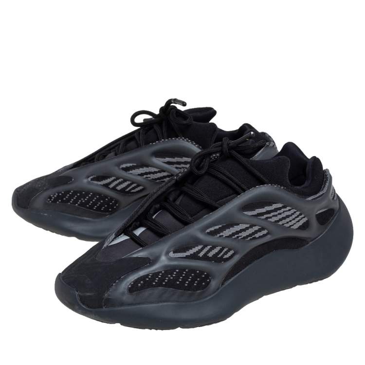 Pre Owned Yeezy x Adidas Grey/Black 700 V3 Alvah Low Top Sneakers Size 40 2/3