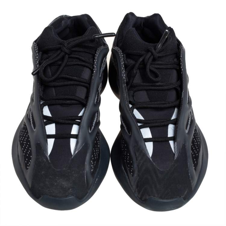 Pre Owned Yeezy x Adidas Grey/Black 700 V3 Alvah Low Top Sneakers Size 40 2/3