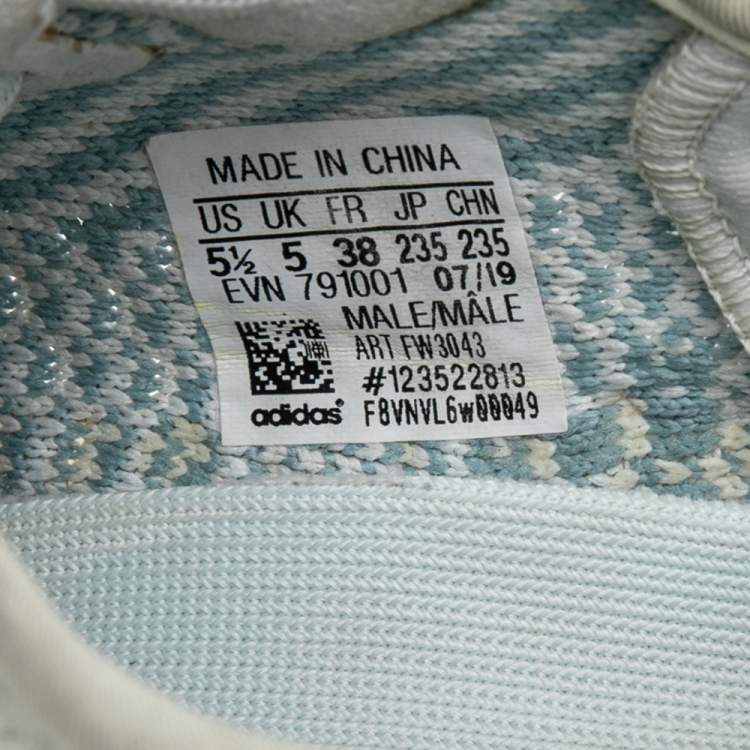 مملوكة مسبقًا Yeezy x Adidas White/Blue Cotton Knit Boost 350 V2 Cloud White Sneakers Size 38