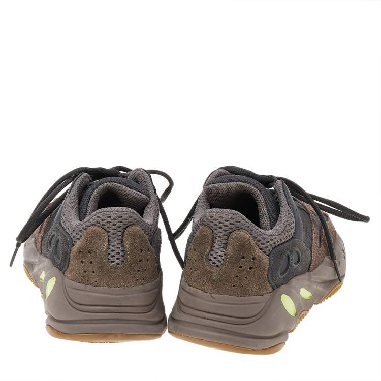 مملوكة مسبقًا Yeezy x adidas Brown/Grey Mesh And Suede Boost 700 Mauve Sneakers Size 38 