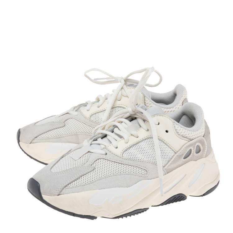 Pre Owned Yeezy x adidas Grey Mesh And Suede Boost 700 Mauve Sneakers Size 38 