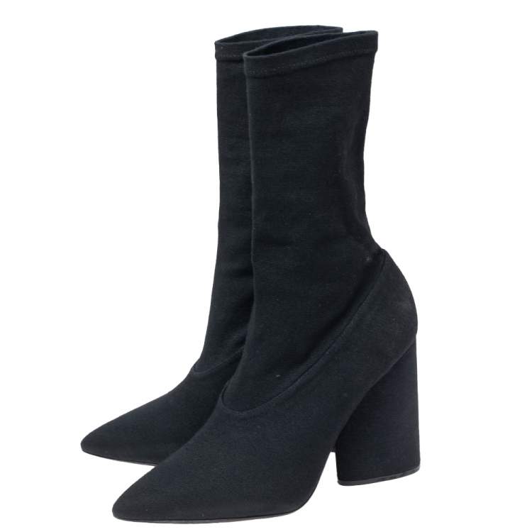 Pre Owned Yeezy x adidas Black Canvas Pointed Toe Ankle Boots Size 39