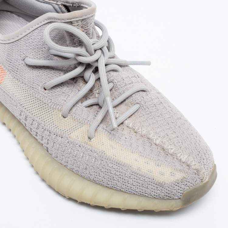 Pre Owned Yeezy x Adidas Grey Knit Fabric Tail Light Boost 350 V2 Sneakers Size 39.5