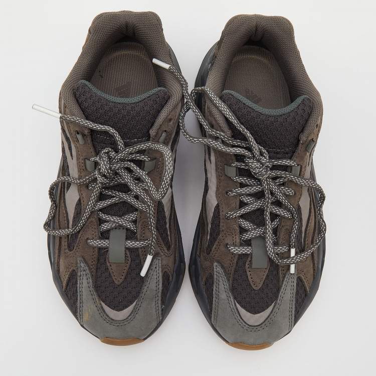 Pre Owned Yeezy x Adidas Grey Leather And Knit Fabric Boost 700 Geode Sneakers Size 38
