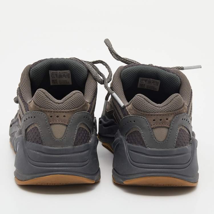 Pre Owned Yeezy x Adidas Grey Leather And Knit Fabric Boost 700 Geode Sneakers Size 38