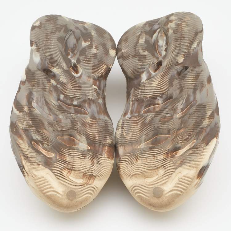 Pre Owned Yeezy x Adidas Cream/Brown Rubber Foam RNNR MX Cream Sneakers Size 39