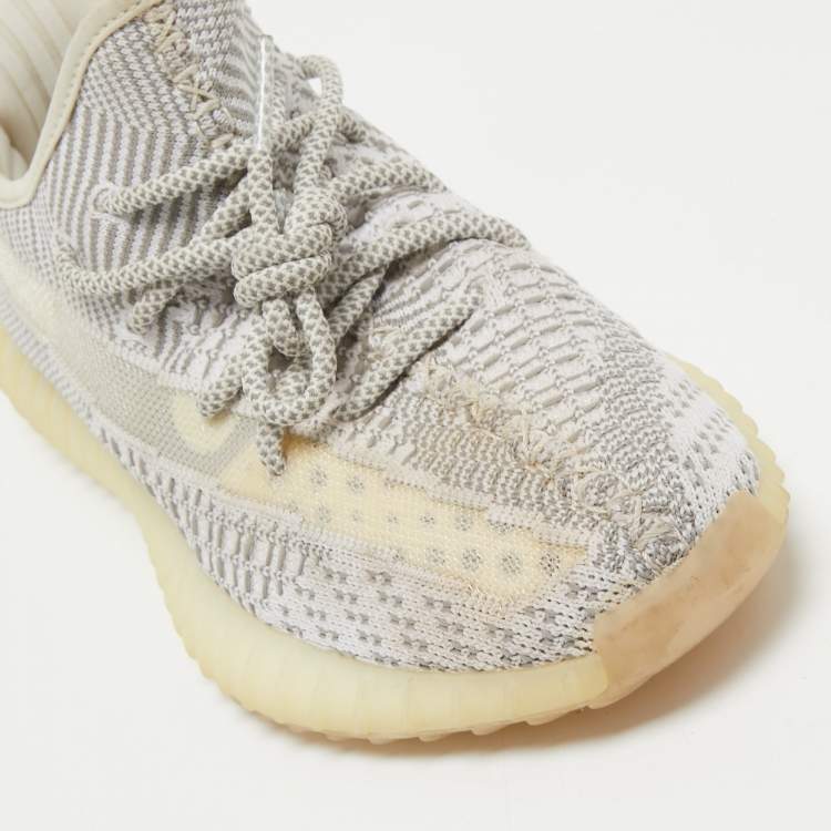 Pre Owned Yeezy x Adidas Grey/White Knit Fabric Boost 350 V2 Static Sneakers Size 39 1/3
