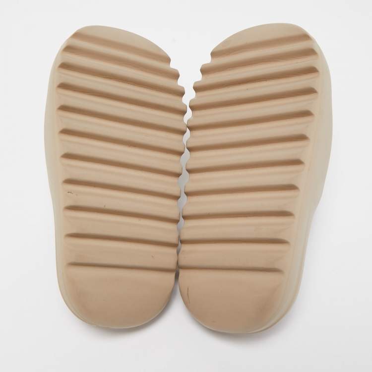 Pre Owned Yeezy x Adidas Beige Rubber 'Pure' Slide Sandals Size 37.5