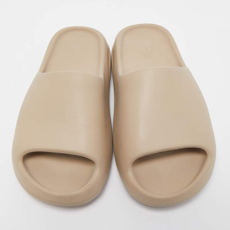 Pre Owned Yeezy x Adidas Beige Rubber 'Pure' Slide Sandals Size 37.5