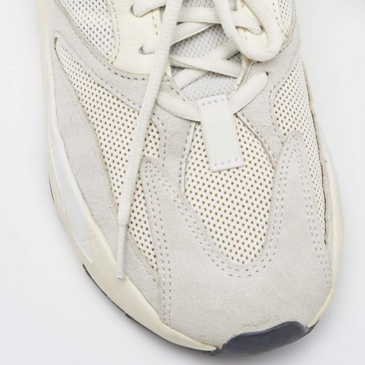 Pre Owned Yeezy x Adidas Cream Suede and Mesh Boost 700 Analog Sneakers Size 40 2/3