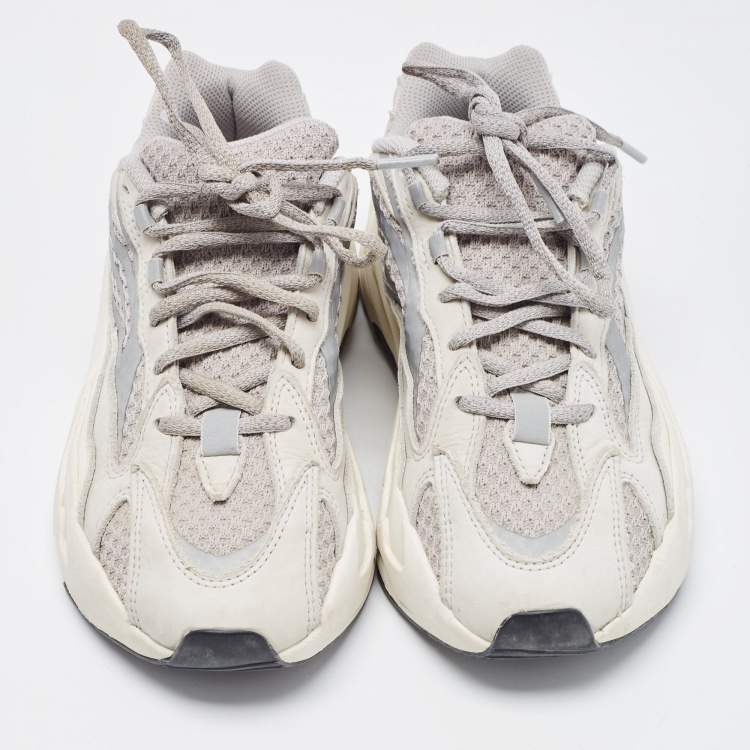 Pre Owned Yeezy x Adidas White/Grey Nubuck and Fabric Boost 700 V2 Sneakers Size 37 1/3