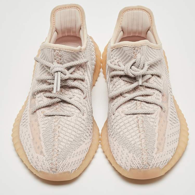 Pre Owned Yeezy x Adidas Grey/Pink Knit Fabric Boost 350 V2 Synth Sneakers Size 38
