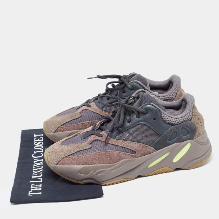 Pre Owned Yeezy x Adidas Multicolor Fabric and Mesh Boost 700 V2 Mauve Sneakers Size 44
