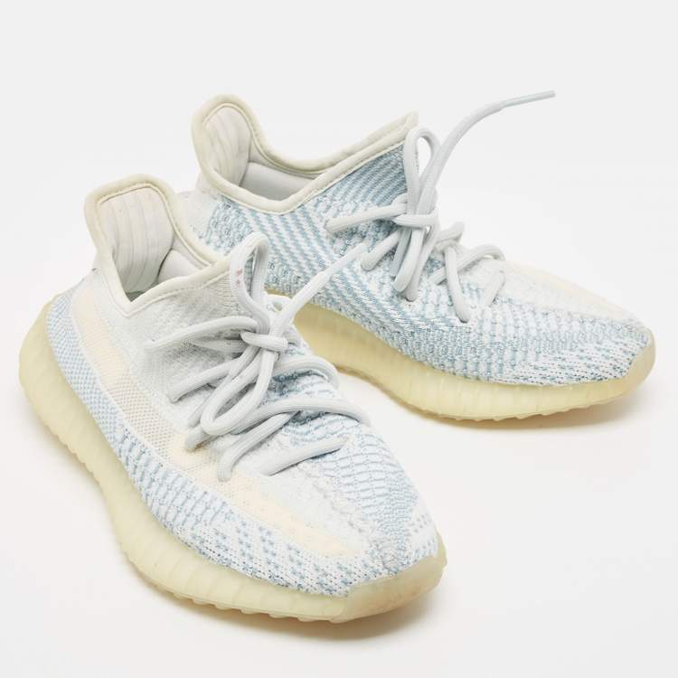 Pre Owned Yeezy x Adidas Blue/White Knit Fabric Boost 350 V2 Cloud-White Sneakers Size 36