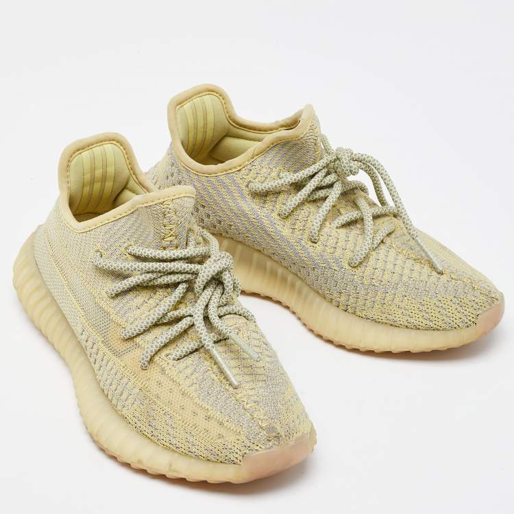 Pre Owned Yeezy x Adidas Two Tone Knit Fabric Boost 350 V2 Static Sneakers Size 36