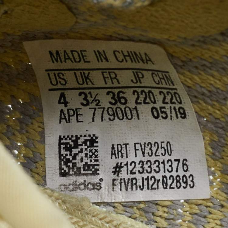 Pre Owned Yeezy x Adidas Two Tone Knit Fabric Boost 350 V2 Static Sneakers Size 36