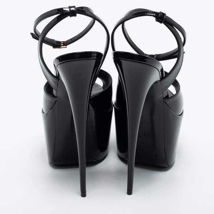 مملوكة مسبقًا Yves Saint Laurent Black Patent Leather Platform Sandals Size 36