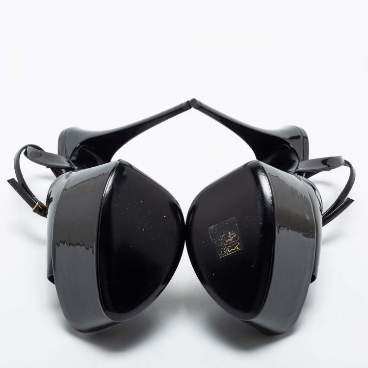 مملوكة مسبقًا Yves Saint Laurent Black Patent Leather Platform Sandals Size 36