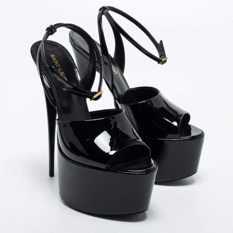 مملوكة مسبقًا Yves Saint Laurent Black Patent Leather Platform Sandals Size 36